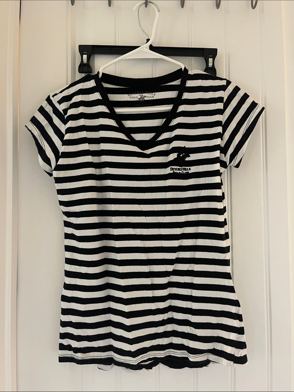 Beverly Hills Polo Club Black & White Striped V-Neck Tee Shirt